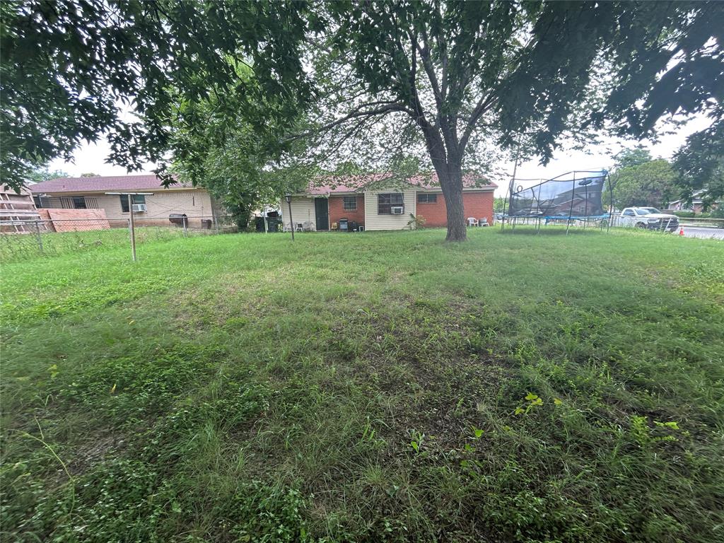 6759 La Grange Drive Property Photo 2