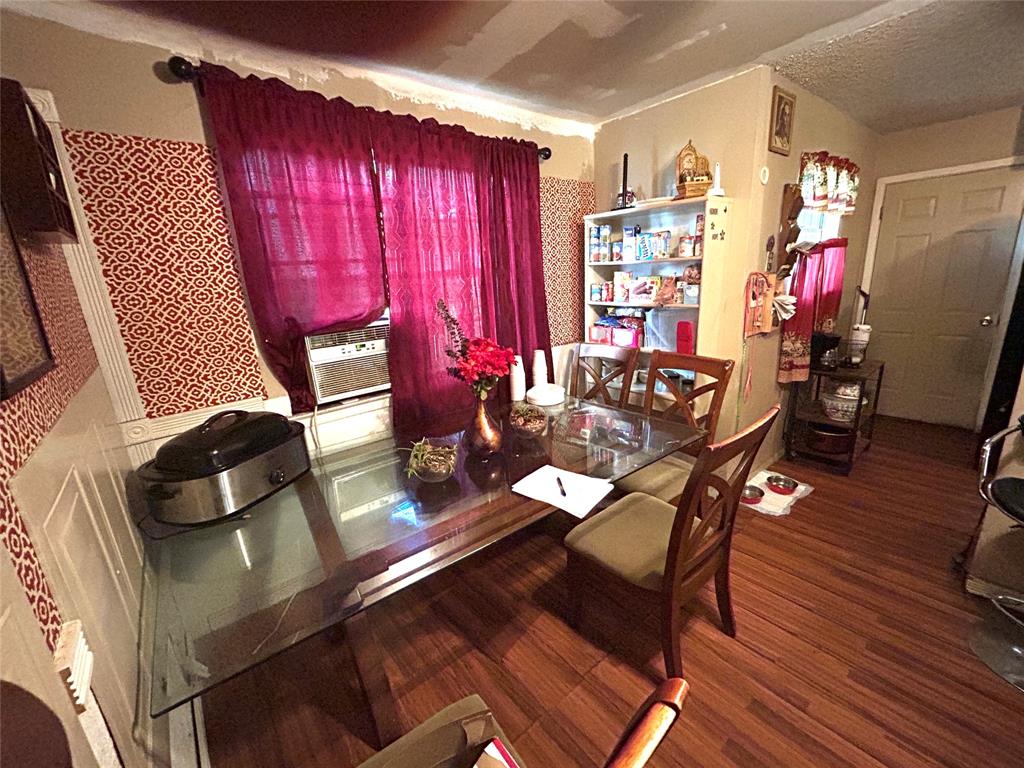 6759 La Grange Drive Property Photo 6