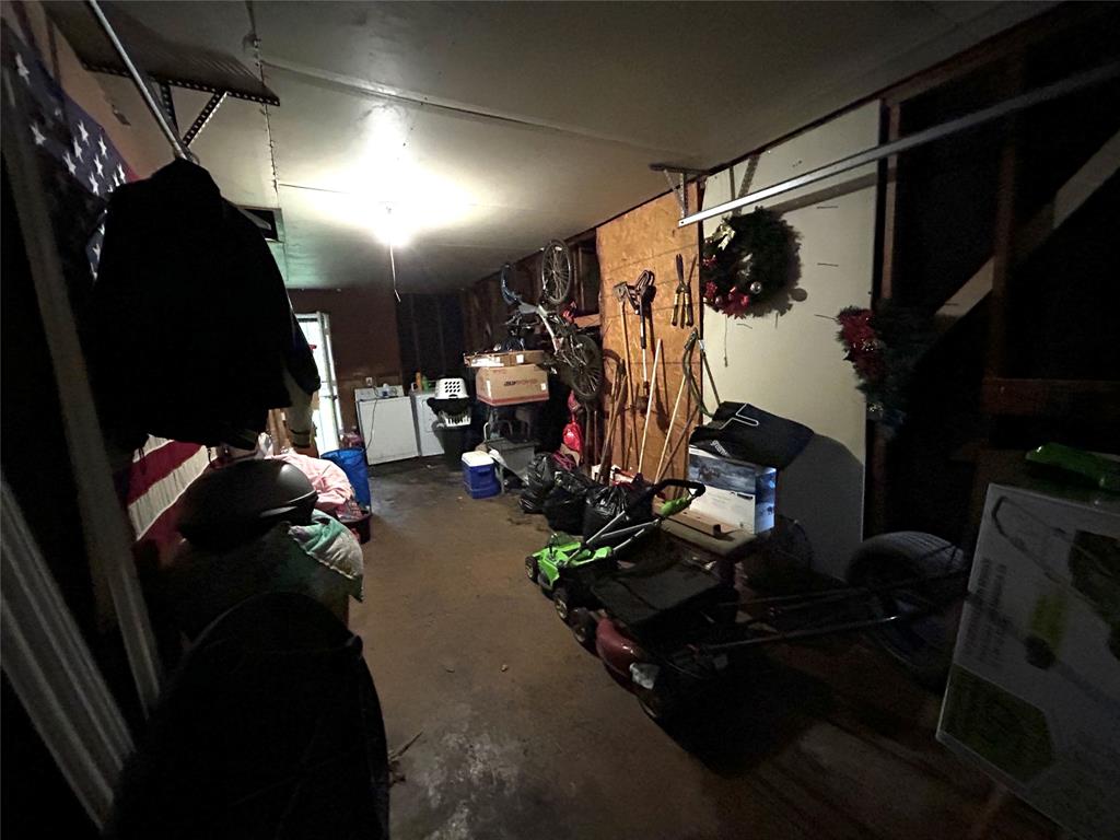 6759 La Grange Drive Property Photo 11