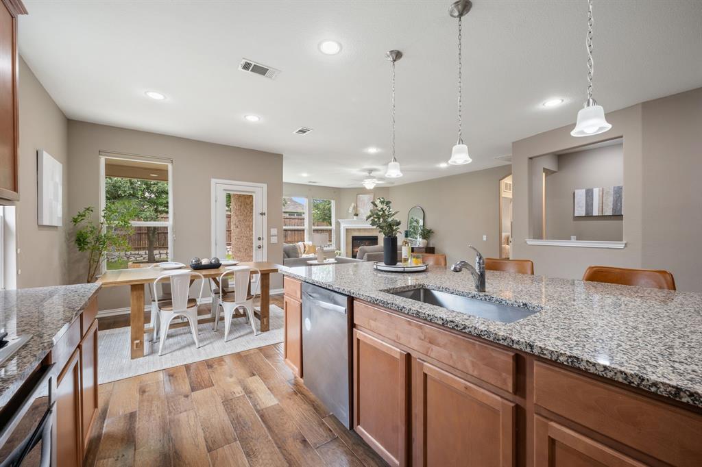 3713 Limousine Parkway Property Photo 8