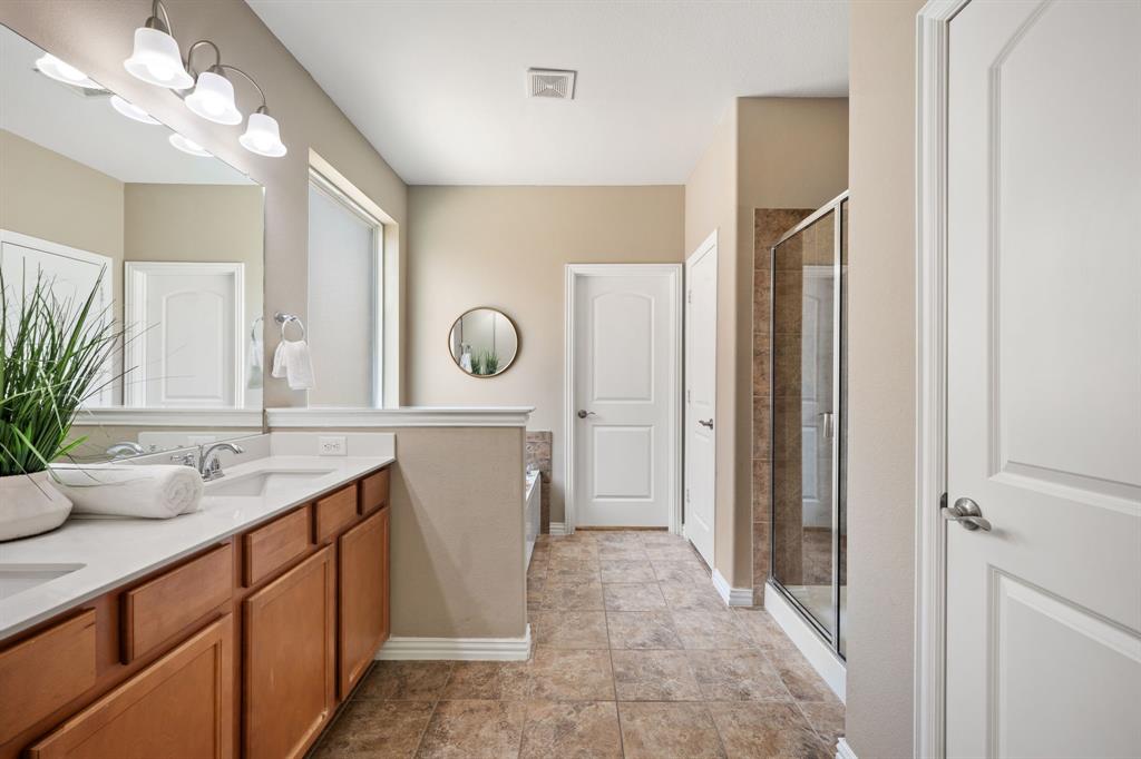 3713 Limousine Parkway Property Photo 14