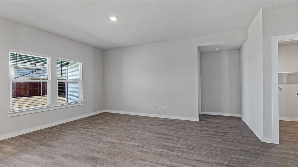2712 Flowers Drive Property Photo 13