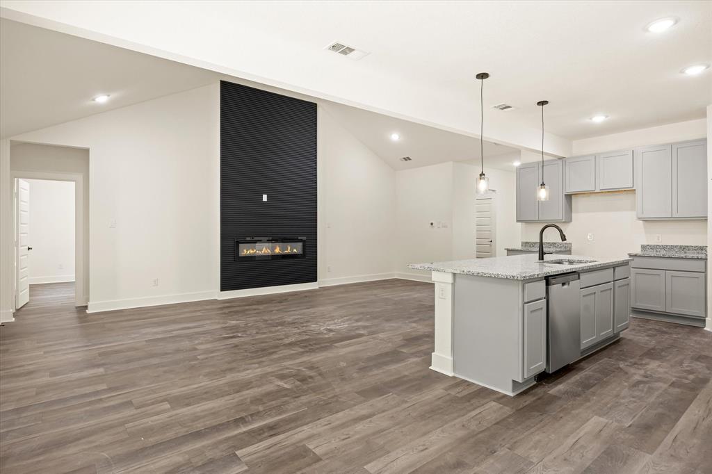 469 Peace Lily Way Property Photo 14