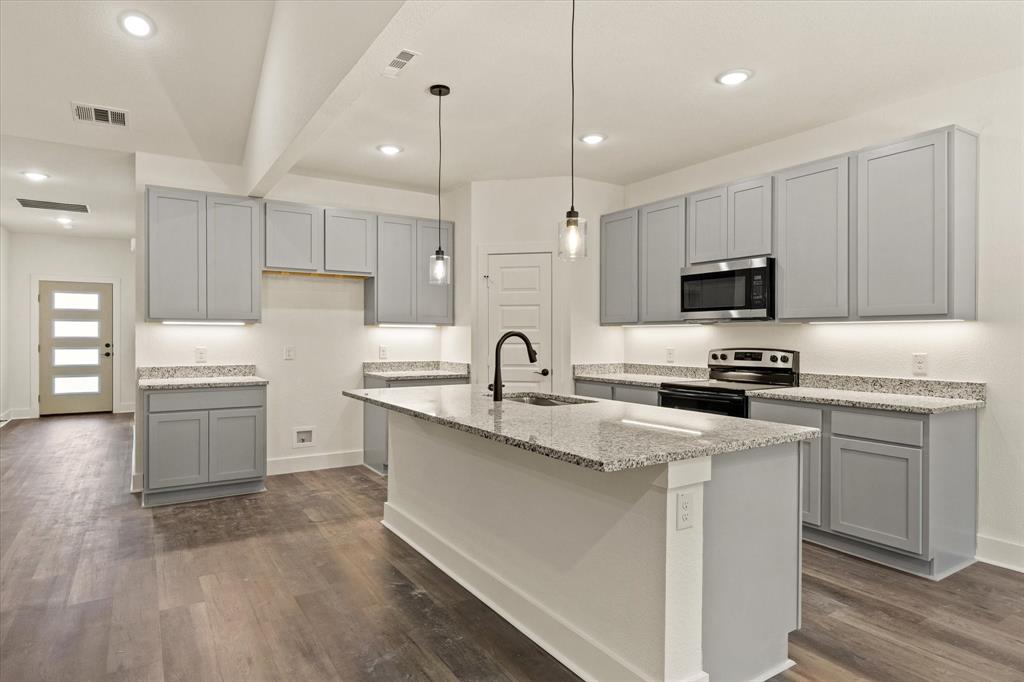 469 Peace Lily Way Property Photo 31