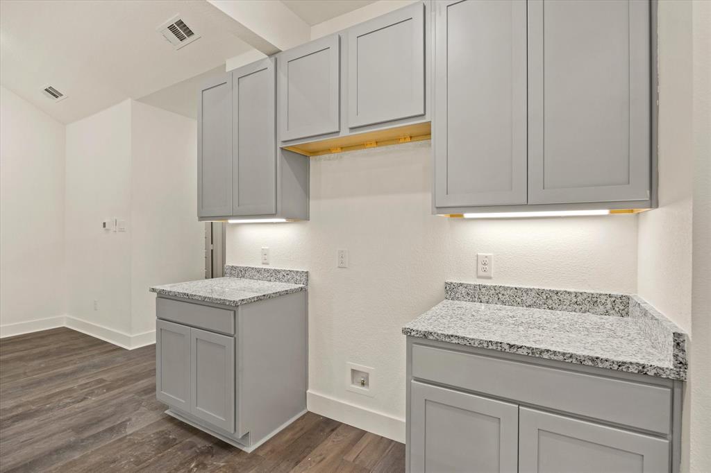 469 Peace Lily Way Property Photo 34