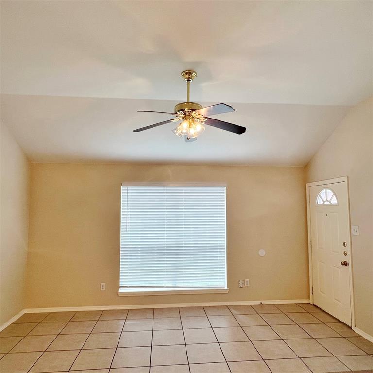 7811 Novella Drive Property Photo 4