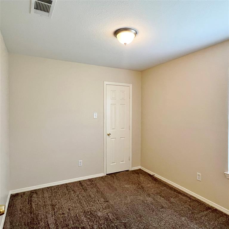 7811 Novella Drive Property Photo 12