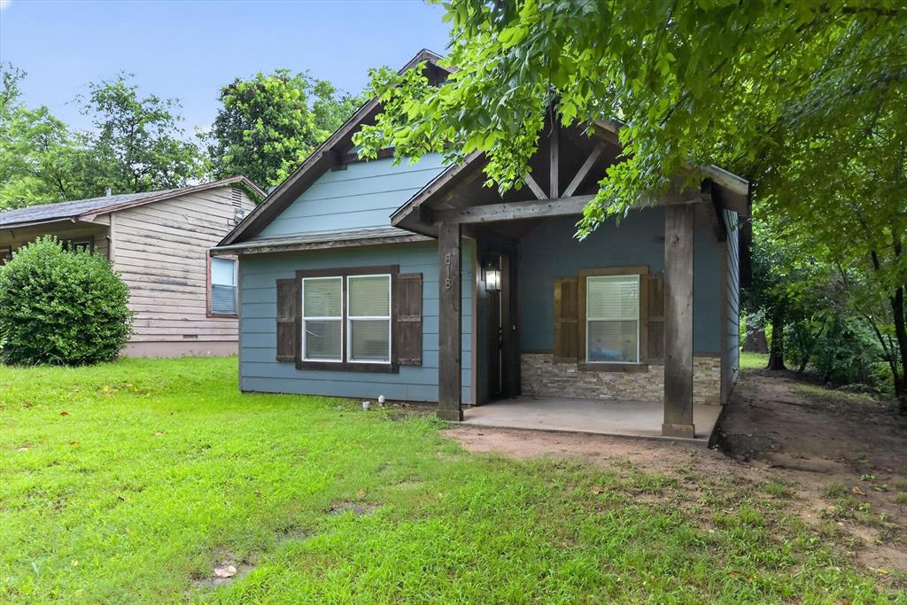 818 W Elm Street Property Photo 1