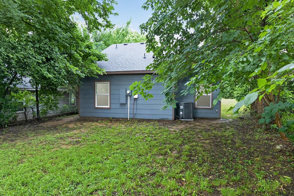 818 W Elm Street Property Photo 25