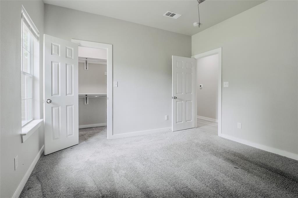 1000 N Spring Street Property Photo 12
