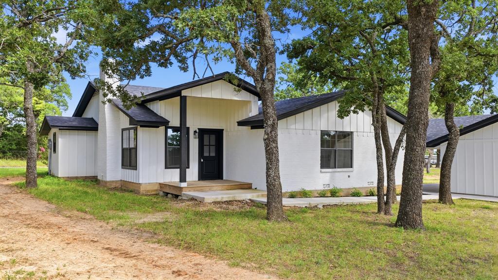 109 Aslan Road Property Photo 1