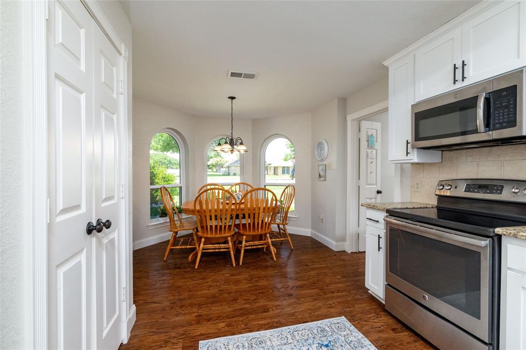 1530 Nightingale Circle Property Photo 15