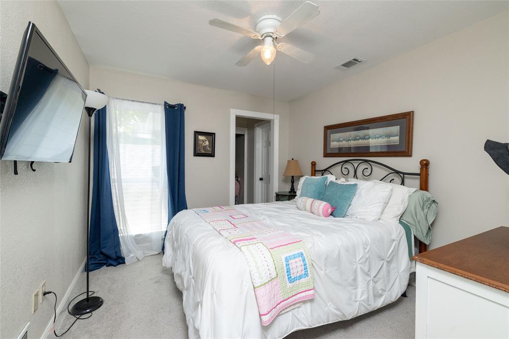 1530 Nightingale Circle Property Photo 27
