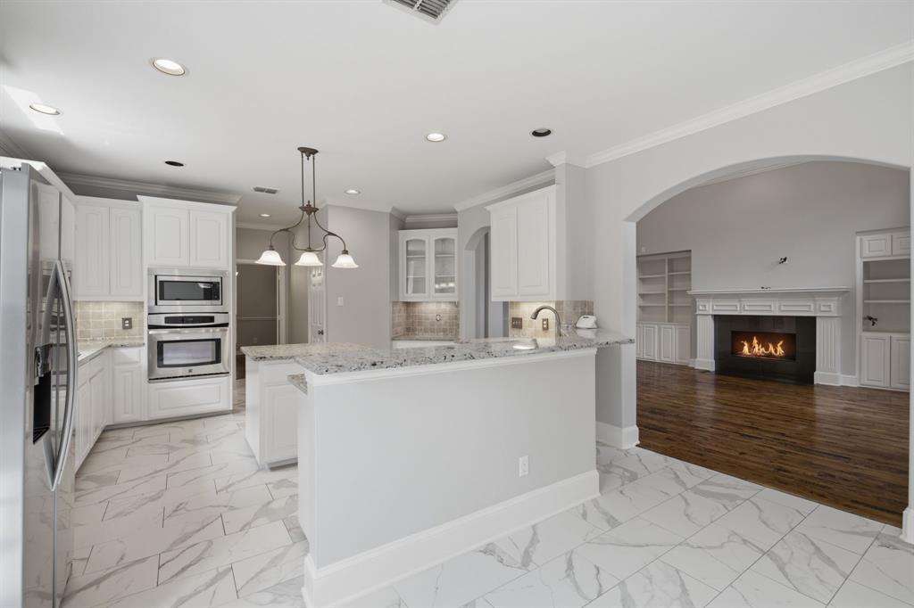 2015 Midhurst Drive Property Photo 14
