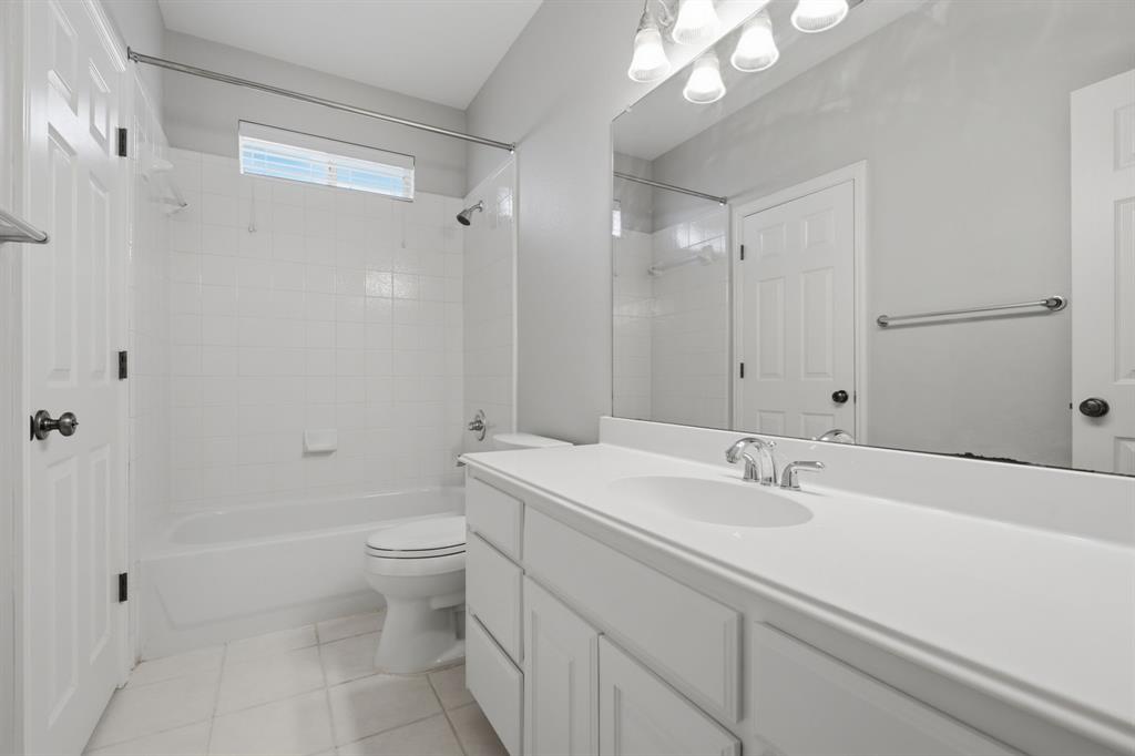 2015 Midhurst Drive Property Photo 22
