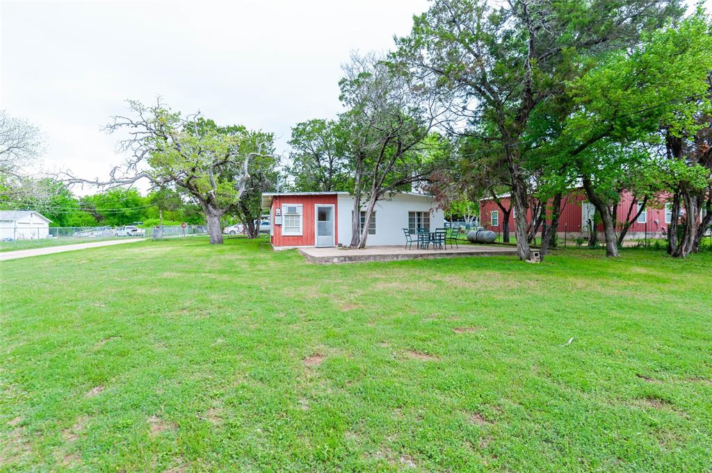 137 Center Loop Property Photo 3