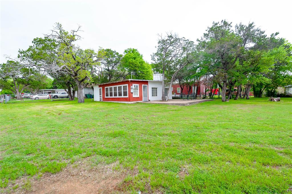 137 Center Loop Property Photo 4