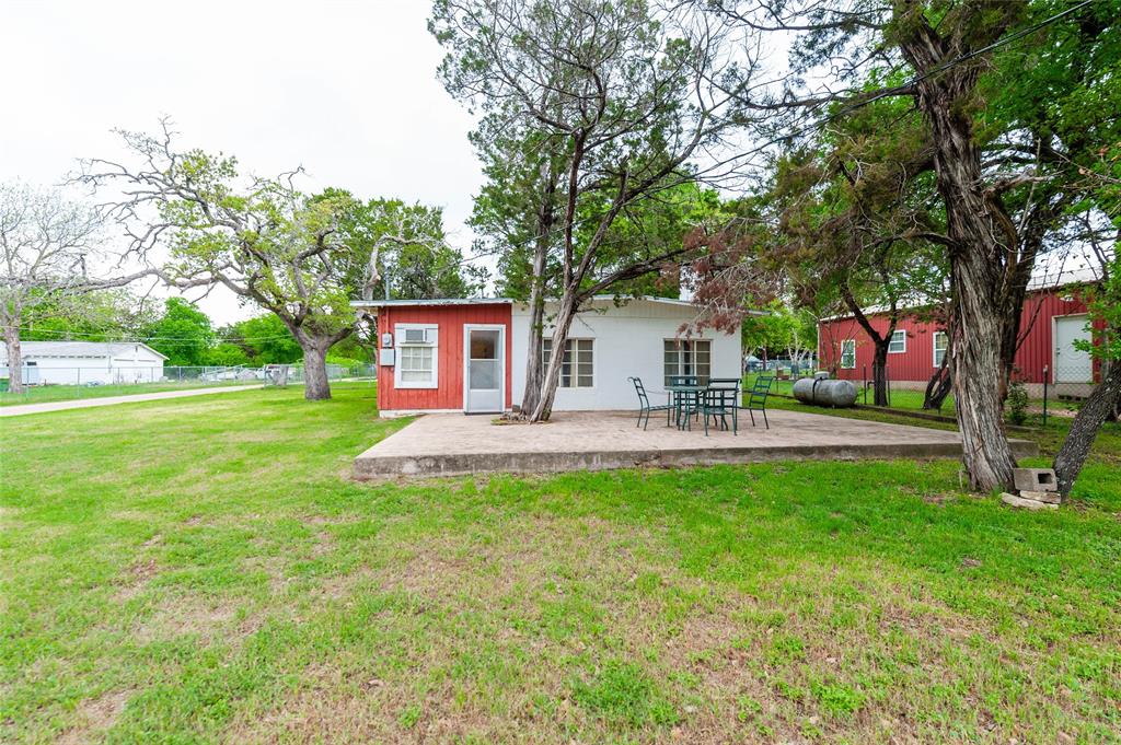 137 Center Loop Property Photo 7