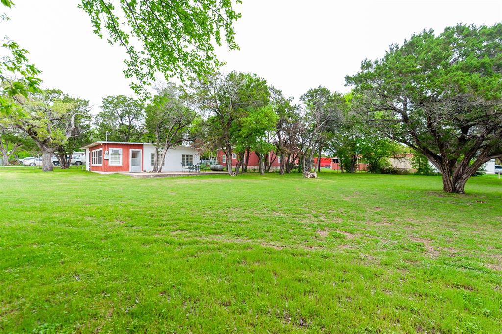 137 Center Loop Property Photo 10