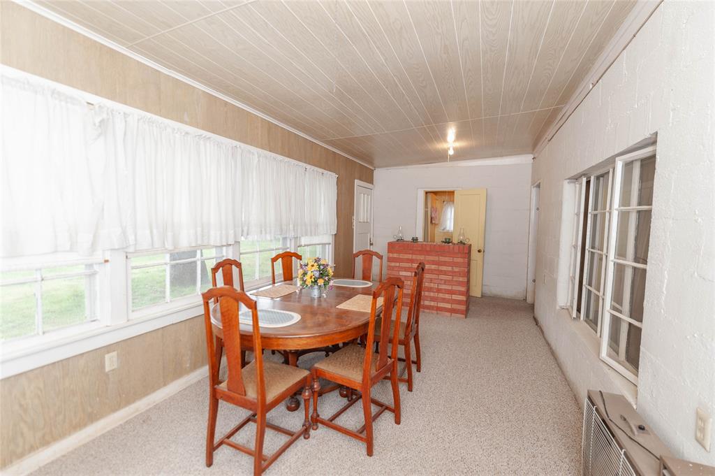 137 Center Loop Property Photo 19