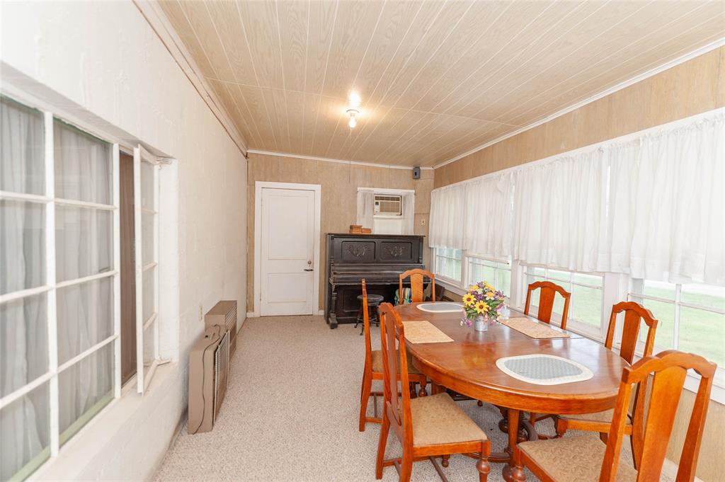 137 Center Loop Property Photo 20