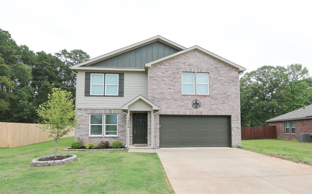 1206 River Oaks Lane Property Photo 1