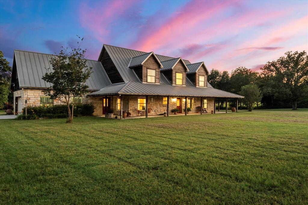390 County Road 1573 Property Photo 4