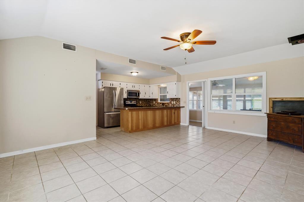 380 S County Road 4837 Property Photo 16