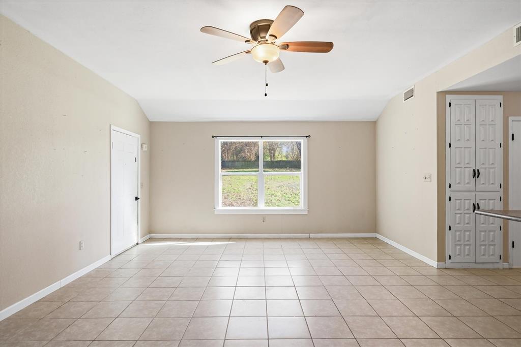 380 S County Road 4837 Property Photo 17