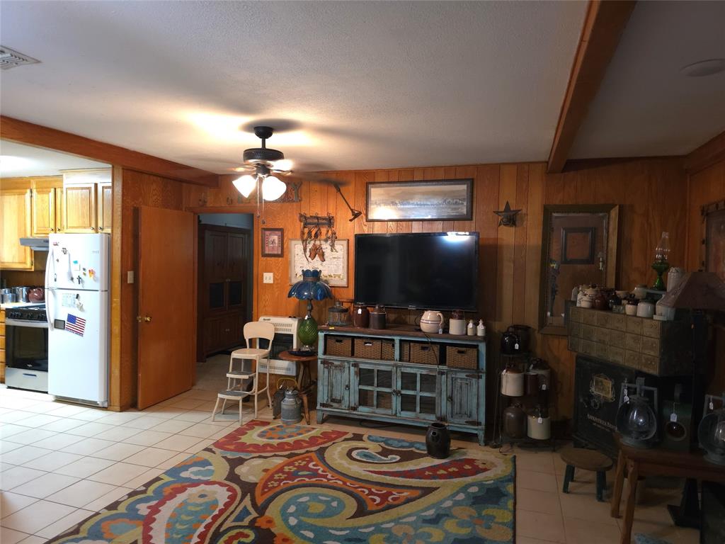 135 Elm Street Property Photo 9