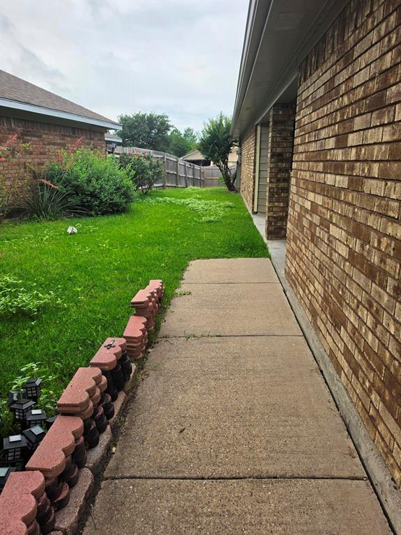 1416 Hackamore Street Property Photo 2