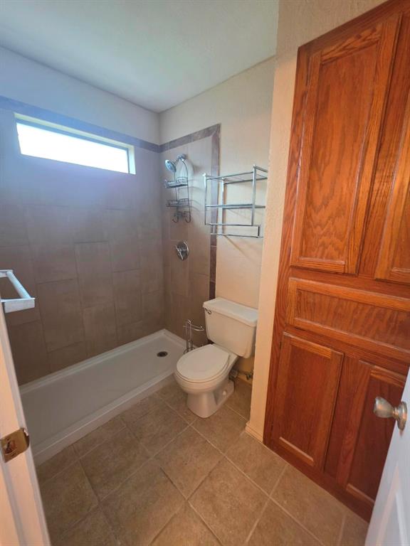 1416 Hackamore Street Property Photo 6