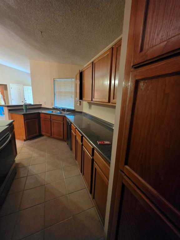 1416 Hackamore Street Property Photo 7