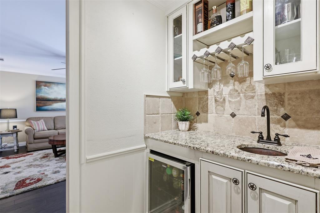 3710 Windmill Court Property Photo 12