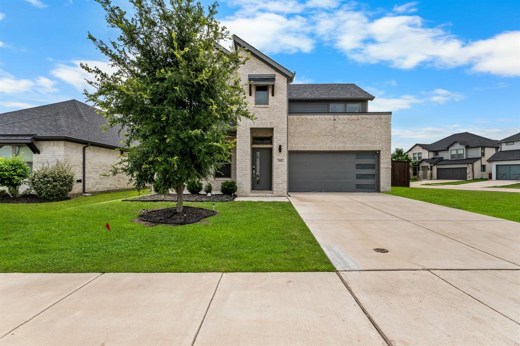 352 Boone Drive Property Photo 2