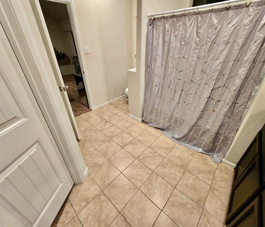 905 Walls Boulevard Property Photo 8