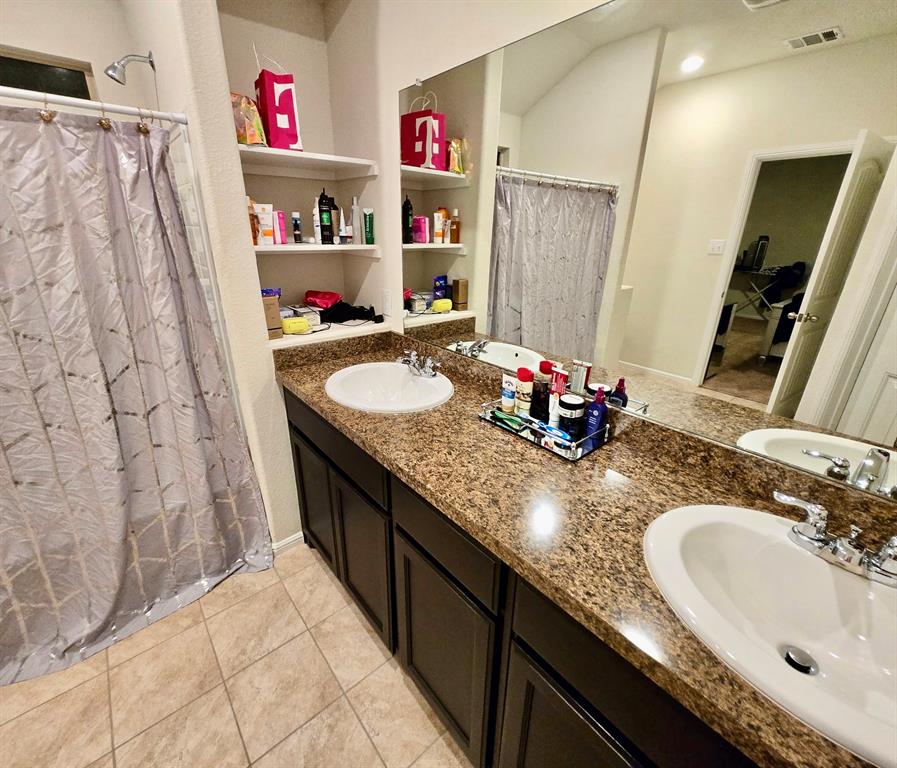 905 Walls Boulevard Property Photo 11