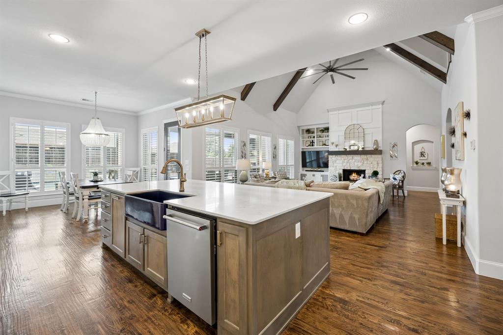 1510 Stillhouse Hollow Drive Property Photo 3