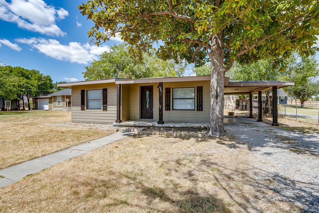 913 Jameson Street Property Photo 14
