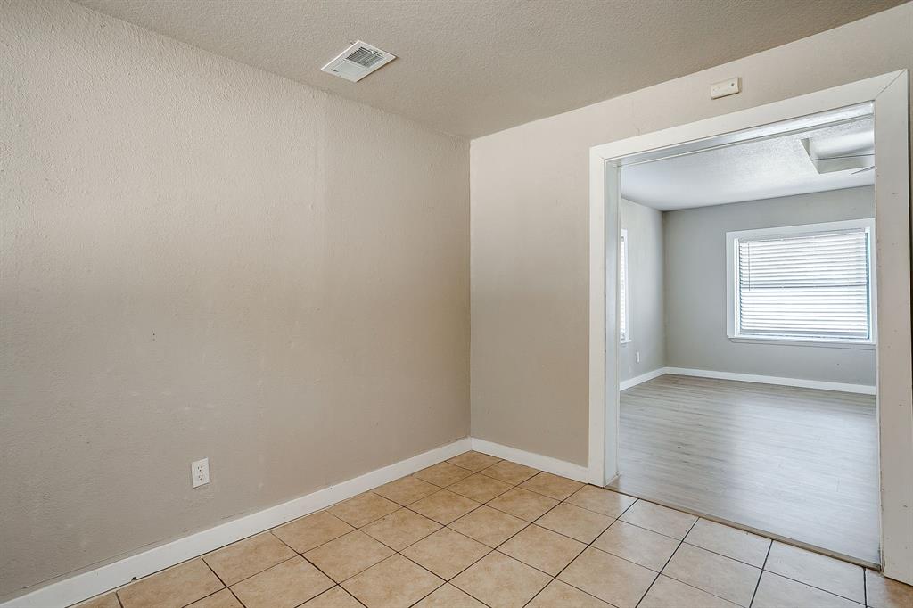 913 Jameson Street Property Photo 18