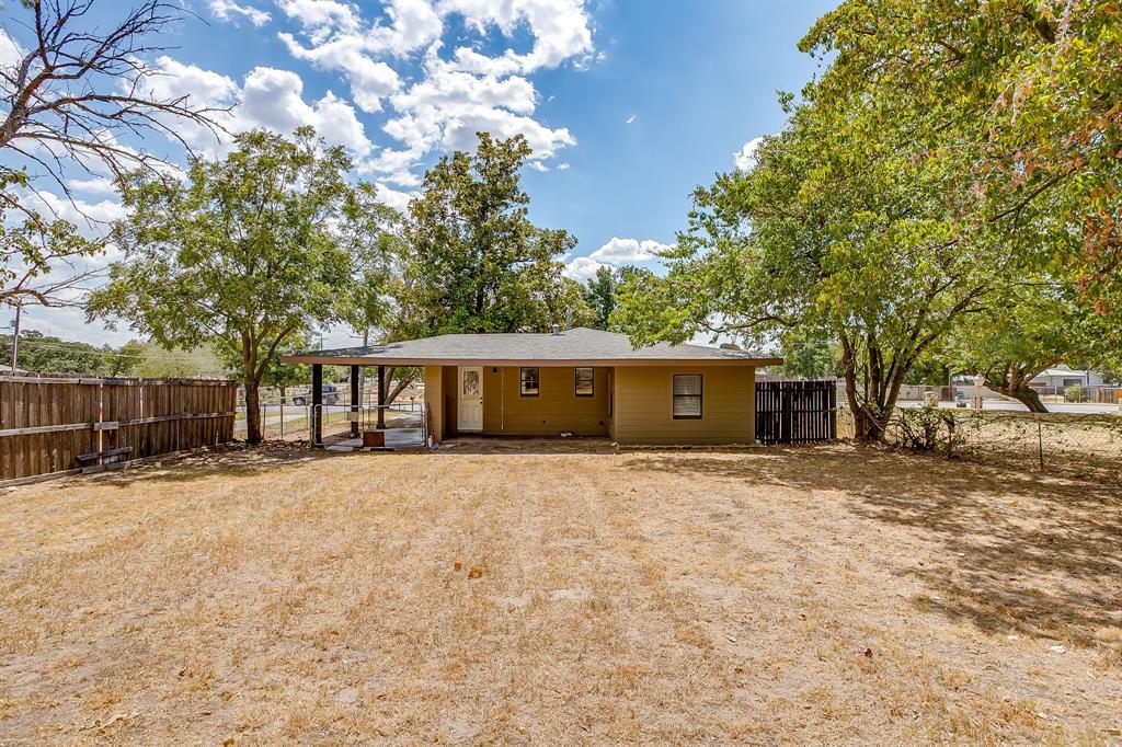 913 Jameson Street Property Photo 35
