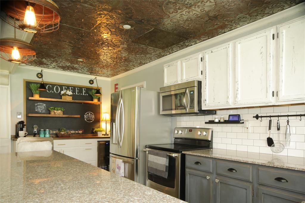 367 Hillcroft Drive Property Photo 7
