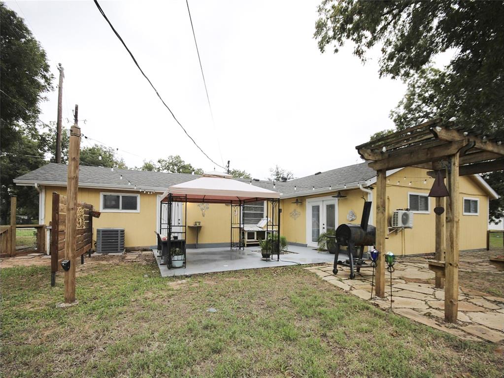 367 Hillcroft Drive Property Photo 17