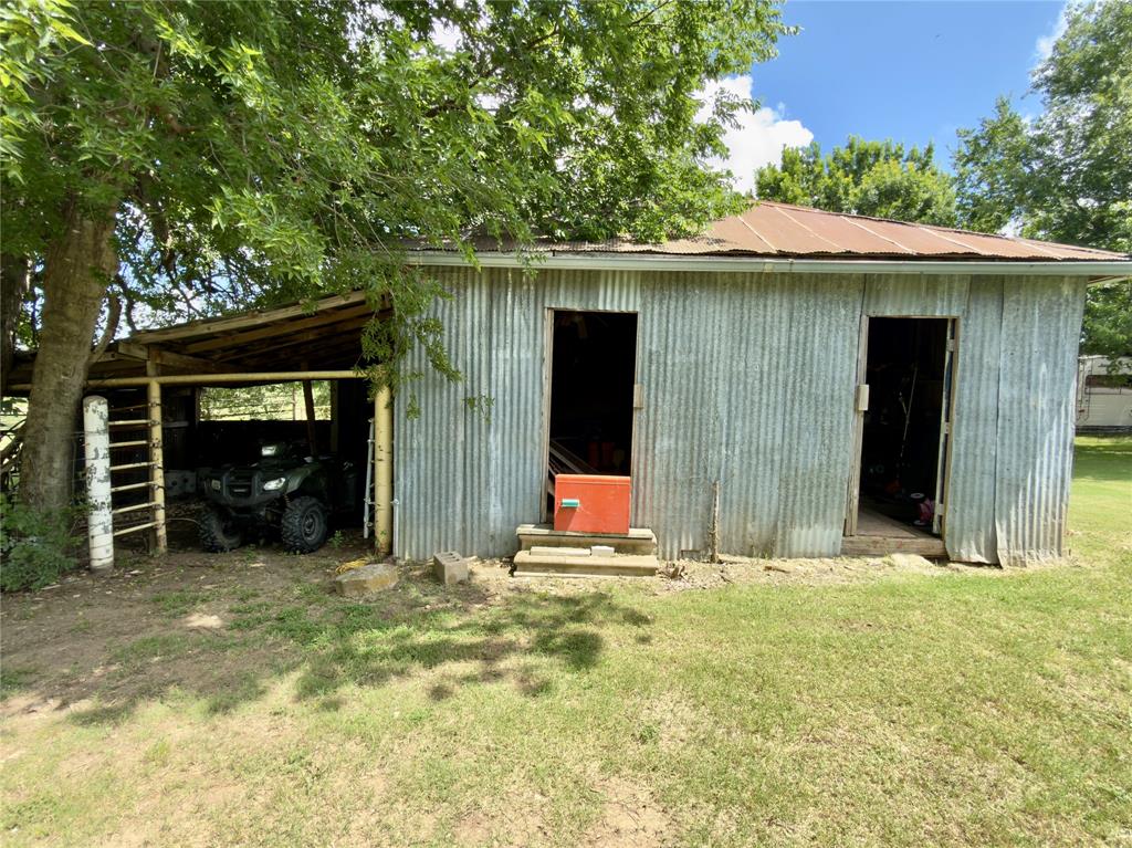 1600 Hcr 2302 Property Photo 15