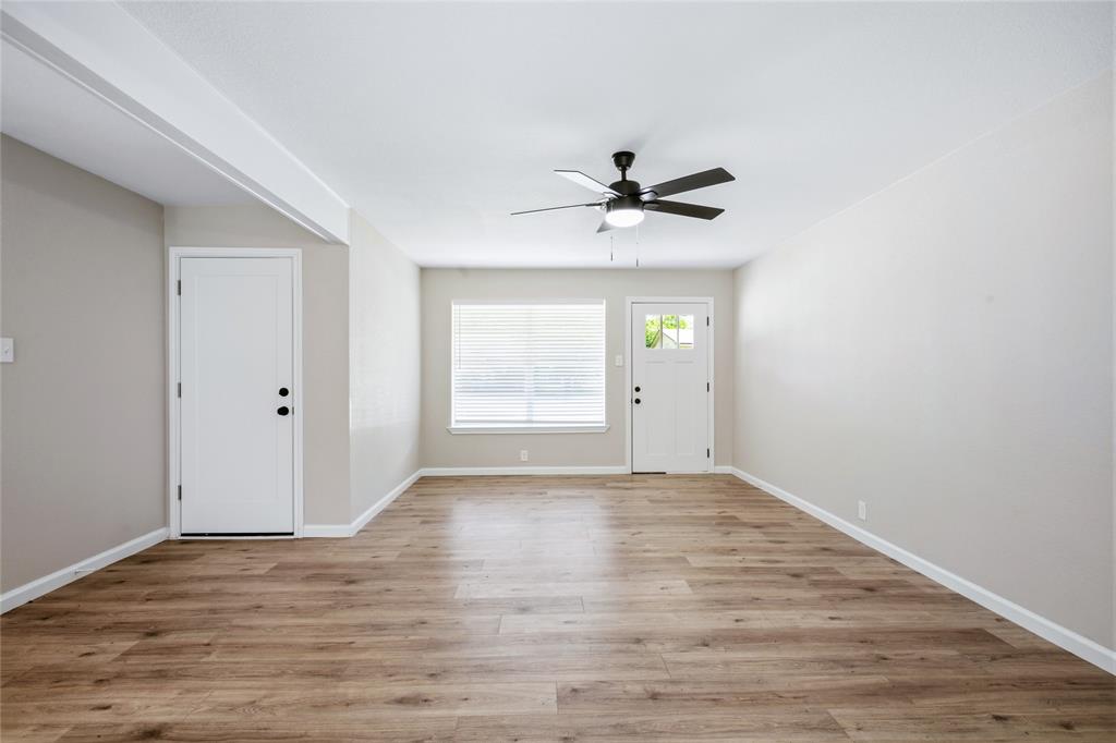 1006 N Grant Drive Property Photo 7