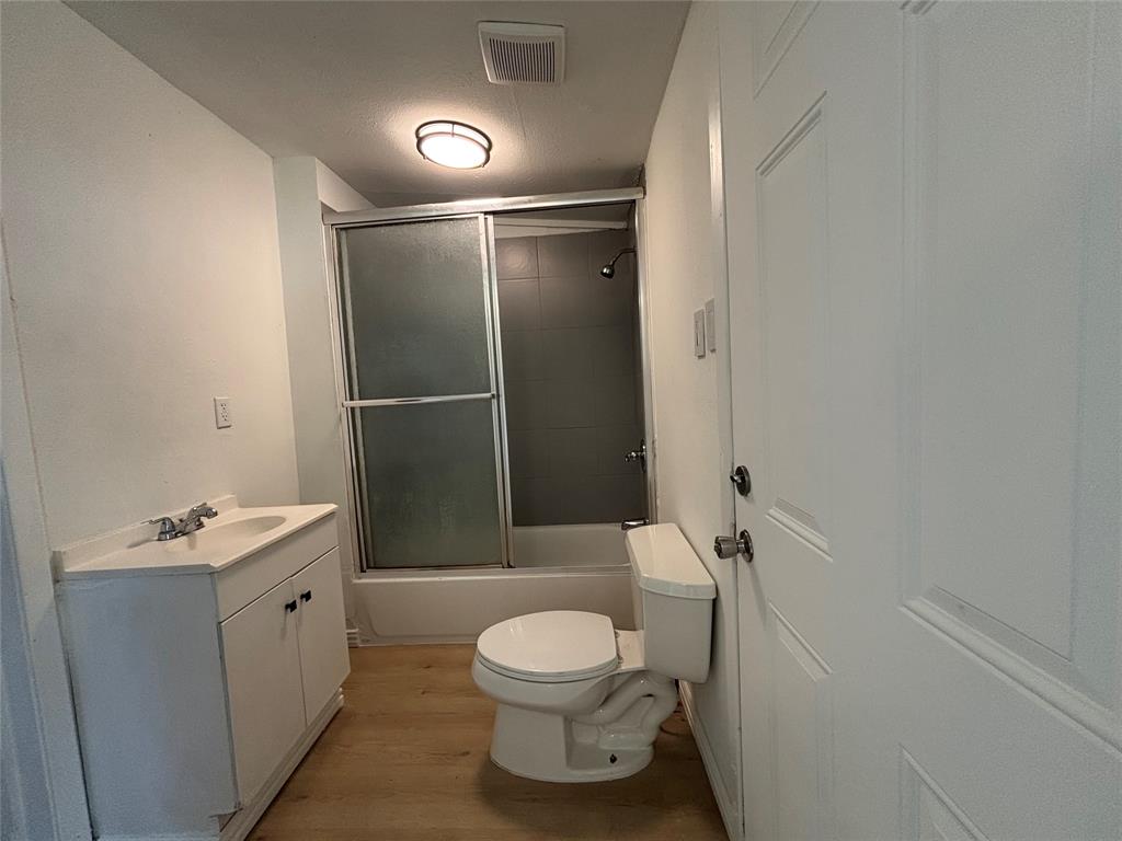 1815 Leath Street Property Photo 13