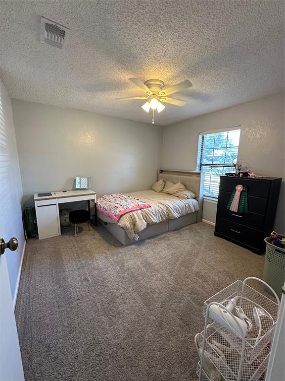 884 Bitternut Drive Property Photo 8