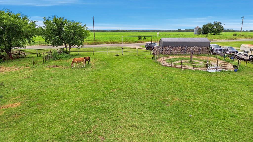13017 E Fm 273 Property Photo 7