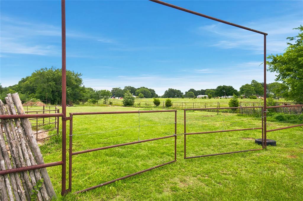 13017 E Fm 273 Property Photo 30