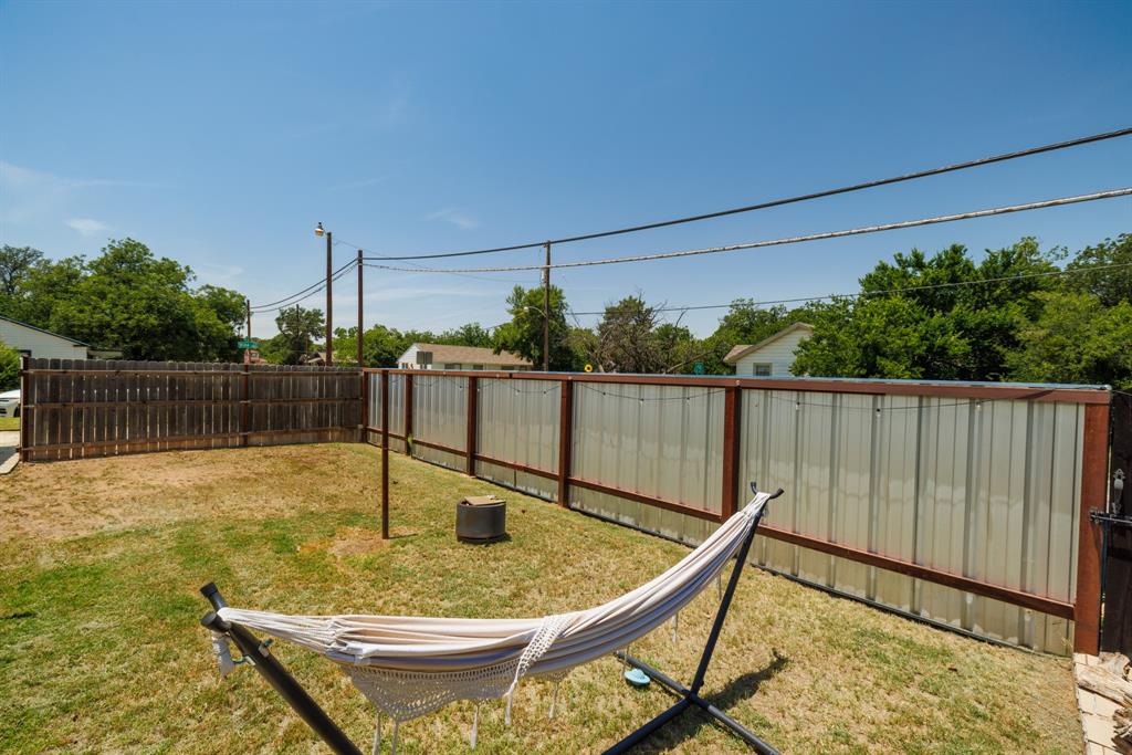 1107 Vine Street Property Photo 6